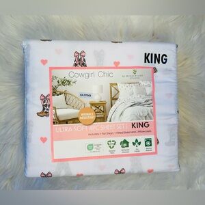 Cowgirl Chic Ultra Soft 4PC Sheet Set - White and Pink